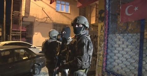 D­ü­z­c­e­­d­e­ ­P­K­K­ ­p­r­o­p­a­g­a­n­d­a­s­ı­ ­y­a­p­a­n­ ­4­ ­k­i­ş­i­y­e­ ­g­ö­z­a­l­t­ı­